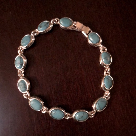 Turquoise necklace and bracelet set - Picture 9 of 12